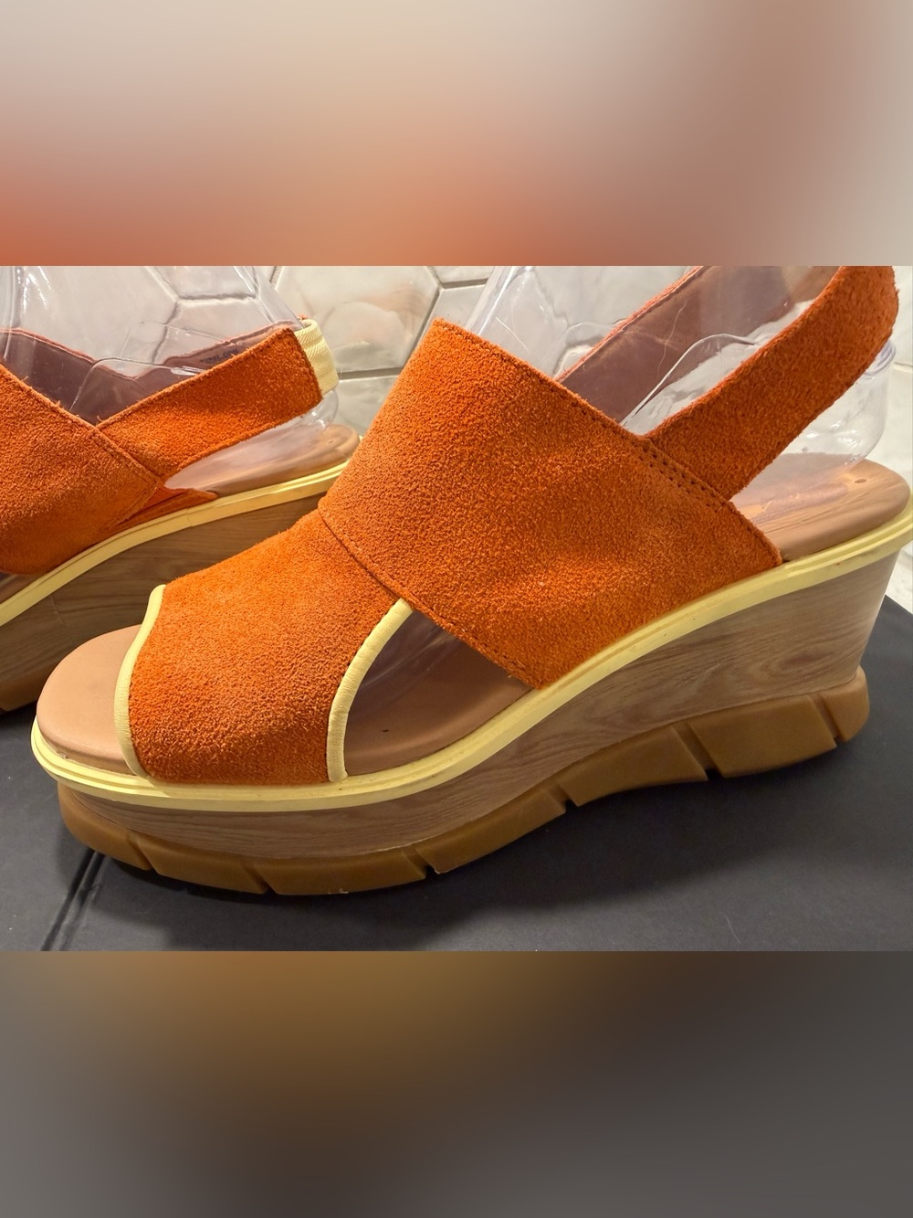 Sorel Woman’s Joanie III Slingback Sandals Orange Suede Sz 8.5 Wedge Yellow Trim - Picture 6 of 16